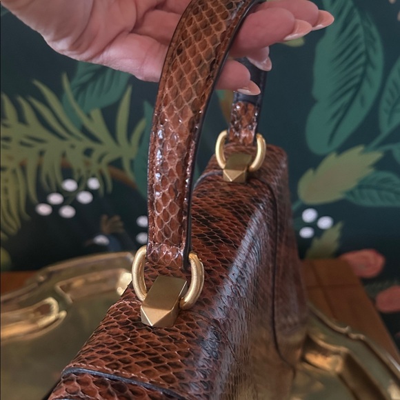 ON HOLD 🏆 Gucci Exotic Python Tiger Osiride (Oh-sear-ee-day) Circa 2017 - Picture 4 of 15